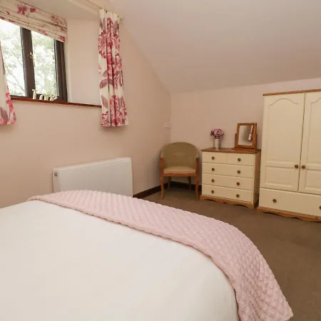 بيت للعطل Woodside Barn *