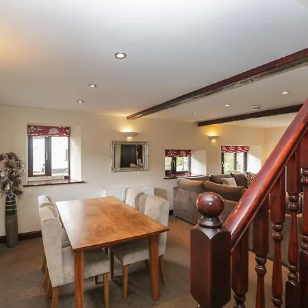 度假居 Woodside Barn 阿尔弗斯顿